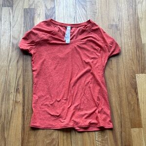 Oiselle orange v-neck lux t-shirt, size 6 - EUC - ships free!